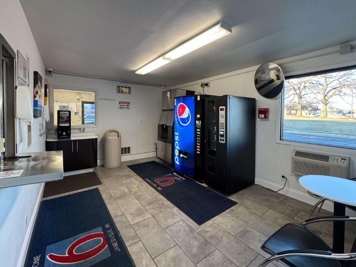 Motel 6-Janesville, Wi Extérieur photo