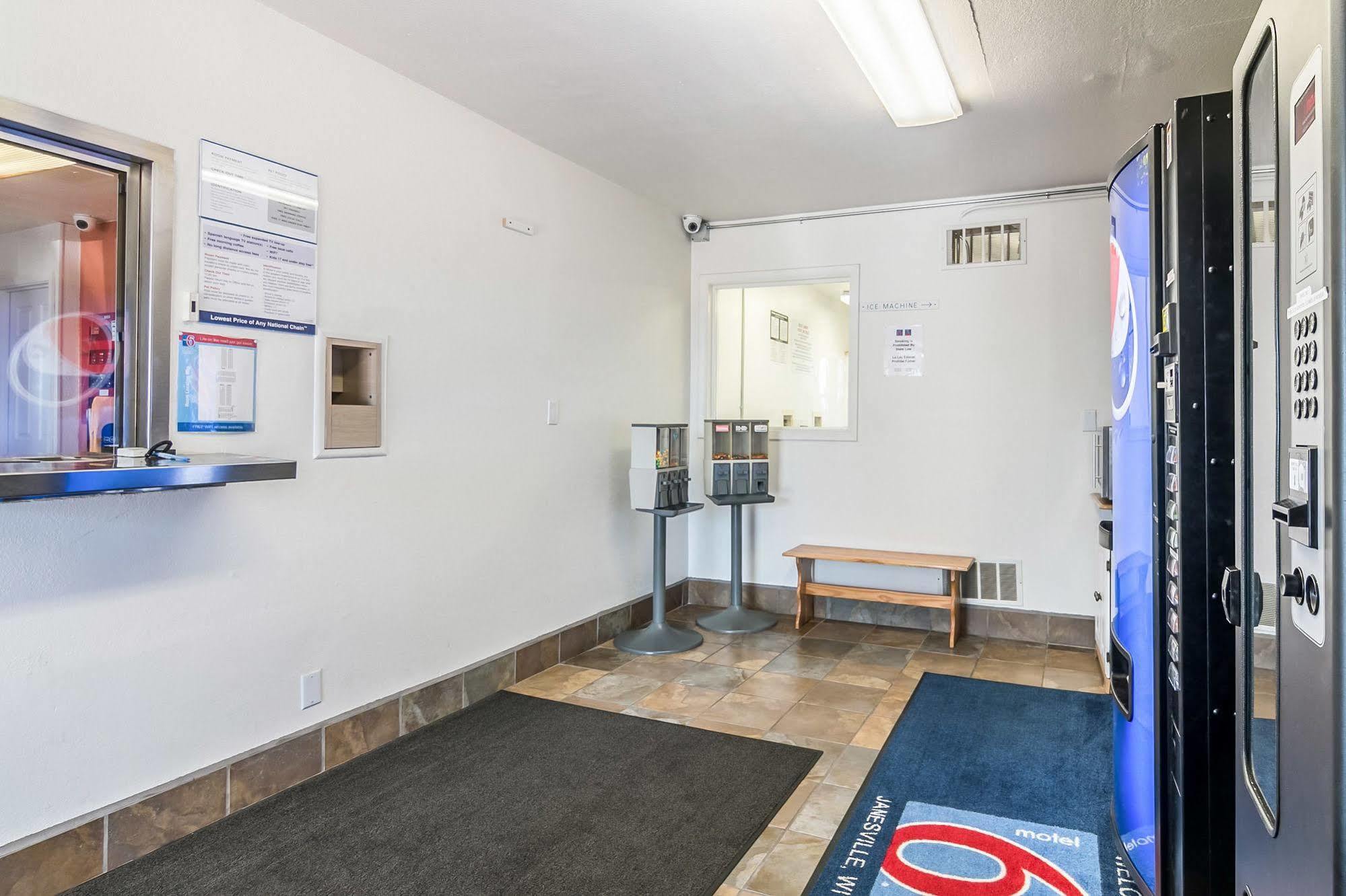 Motel 6-Janesville, Wi Extérieur photo