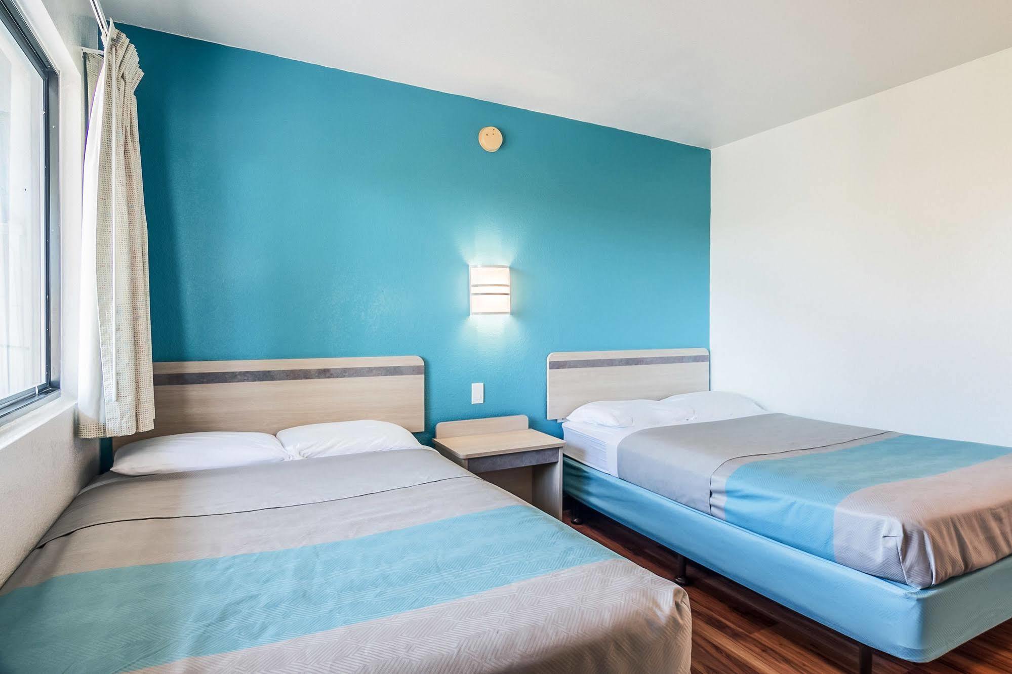 Motel 6-Janesville, Wi Extérieur photo