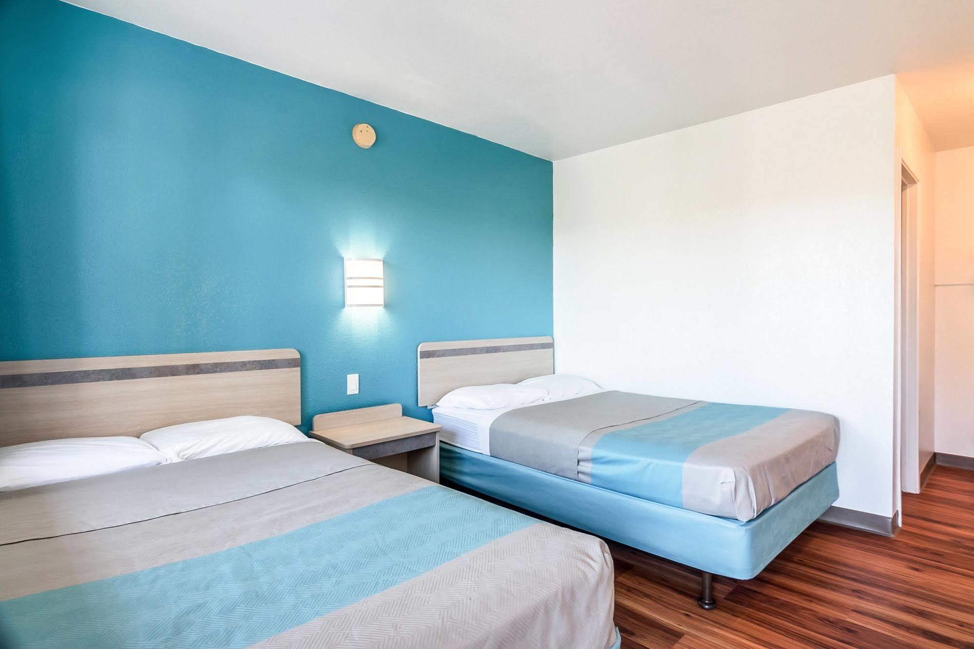 Motel 6-Janesville, Wi Extérieur photo