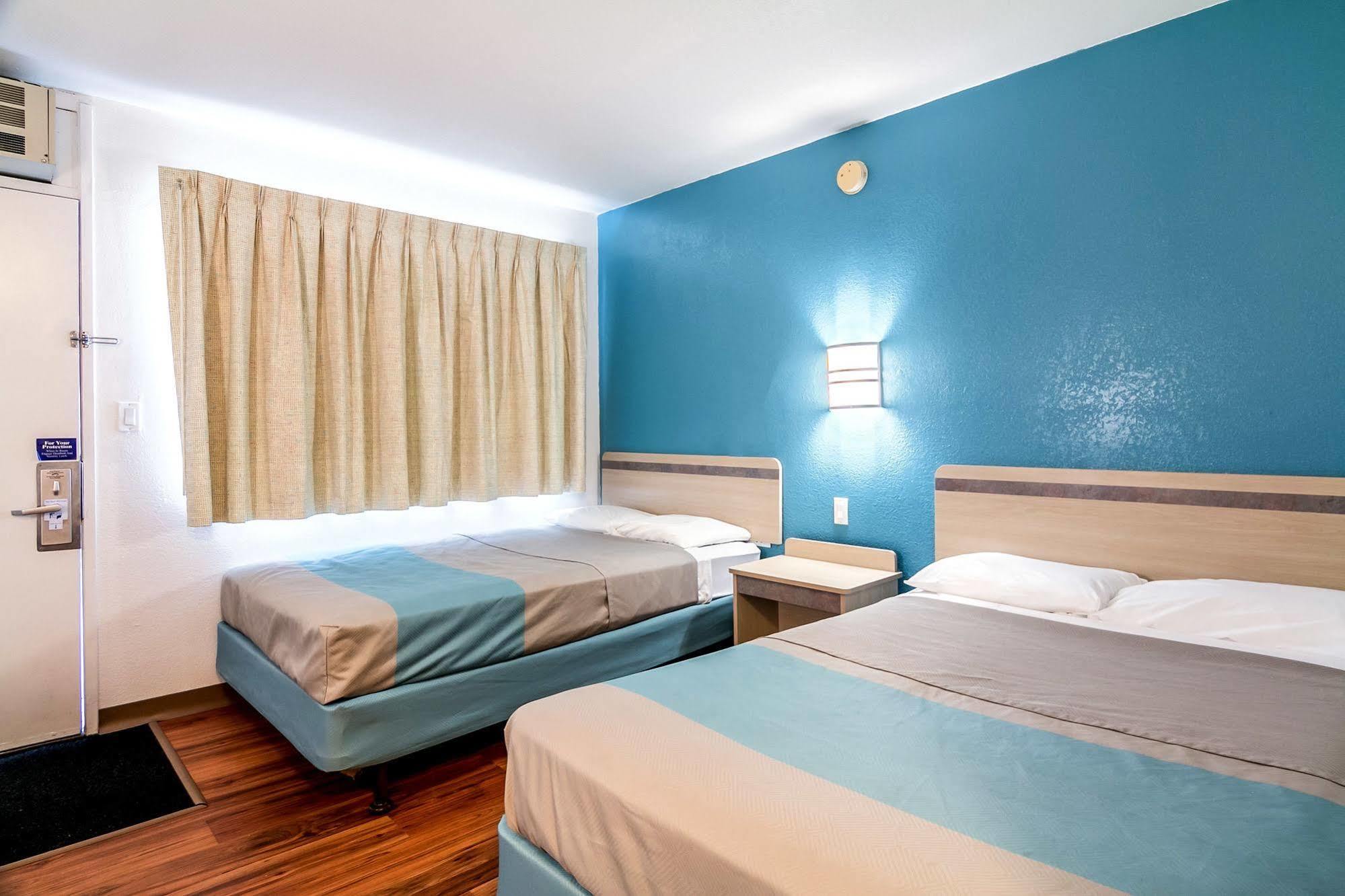 Motel 6-Janesville, Wi Extérieur photo